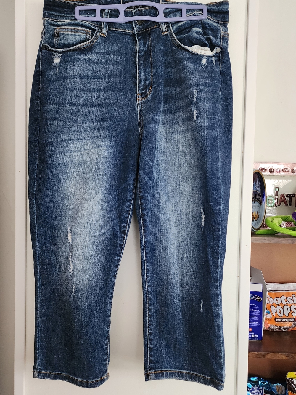 Judy Blue Medium Wash Distressed Capris